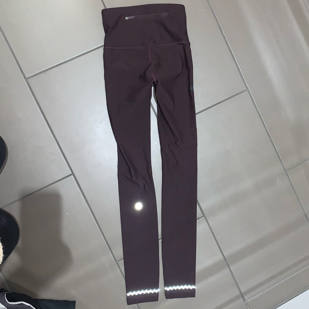 Burgundy Lululemon leggings / size 2 fits like 0-00 / never worn / maroon brown
